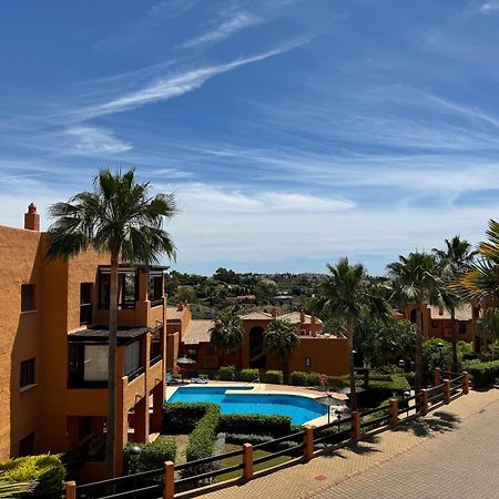 Piso De Lujo Totalmente Equipado A Estrenar Para 6 Estepona Zewnętrze zdjęcie